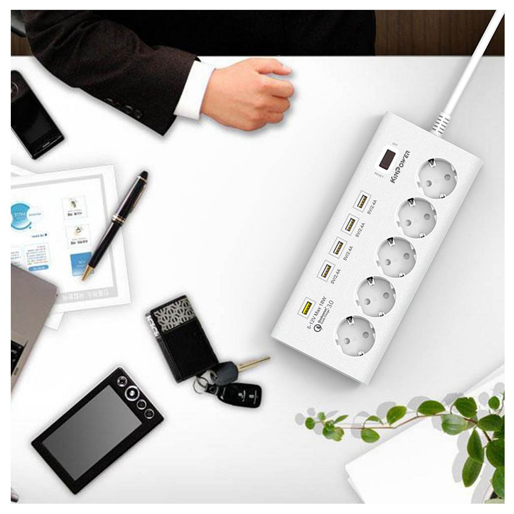Multiprise parasurtenseurs 5 prises 4 USB 1 Ports QC avec interrupteur